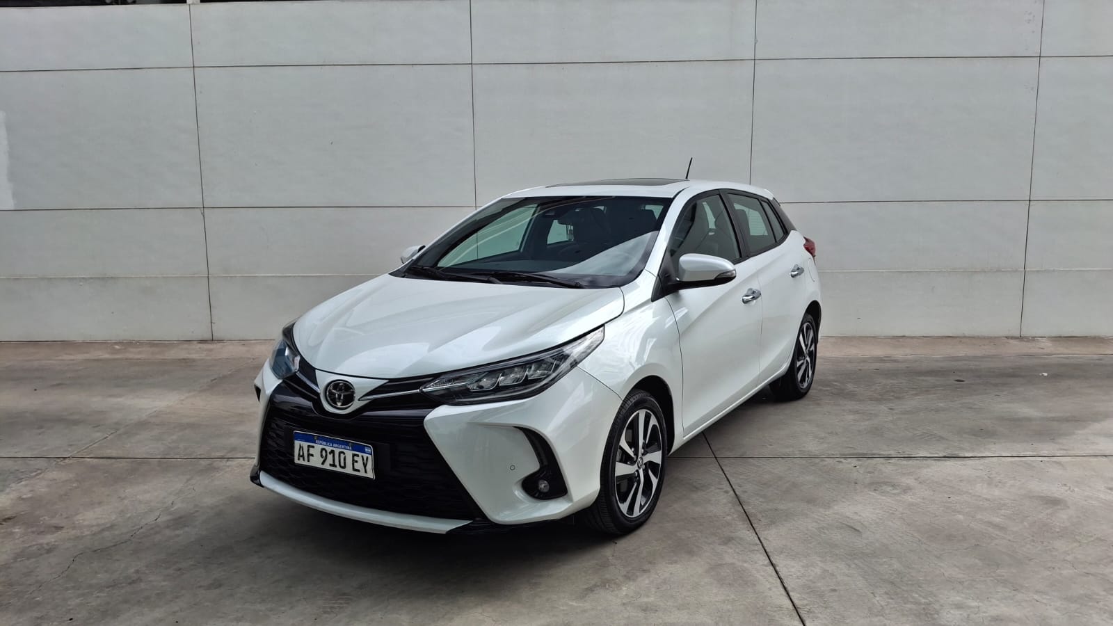 TOYOTA YARIS  S  1.5 CVT