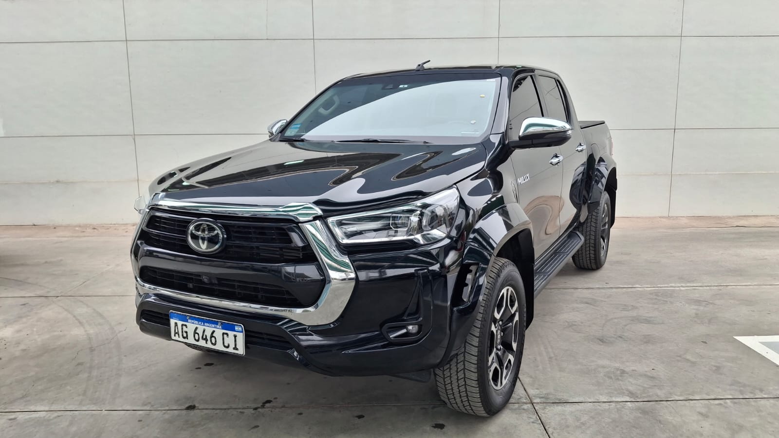 TOYOTA HILUX 4X4 DC SRX 2.8 TDI 6 AT