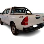 uct-hilux-dx-vista-03